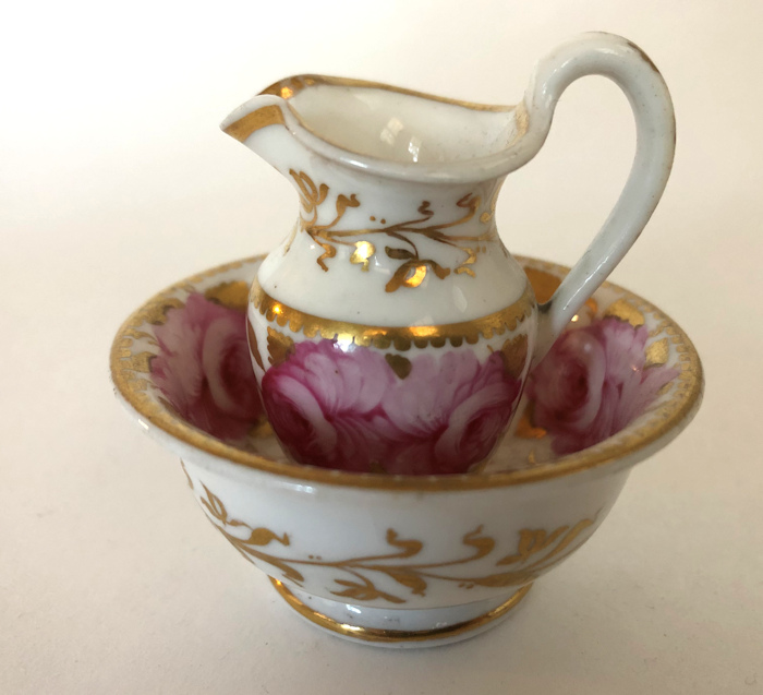 https://www.thedollworks.net/images/Old%20Paris%20Pitcher%20Bowl%201a.jpg